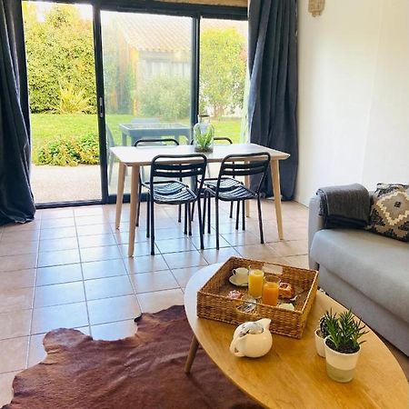 Appart dans résidence avec Piscine à Arles Exterior foto