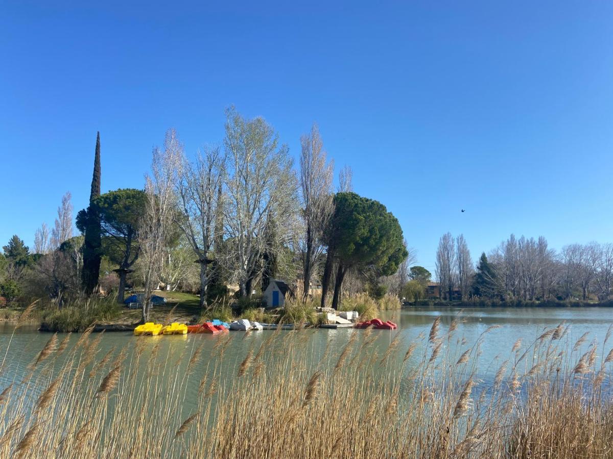 Appart dans résidence avec Piscine à Arles Exterior foto